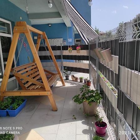 بيهاتش Adna Art Apartment المظهر الخارجي الصورة